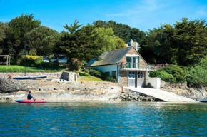 Гостиница The Boathouse  Сент-Моуз